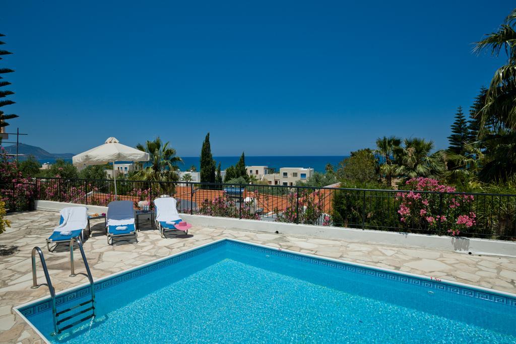 Amalia Villa Polis Exterior photo
