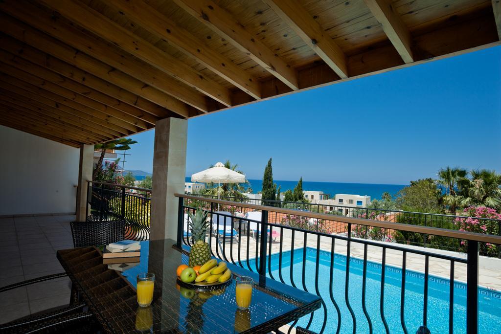 Amalia Villa Polis Exterior photo