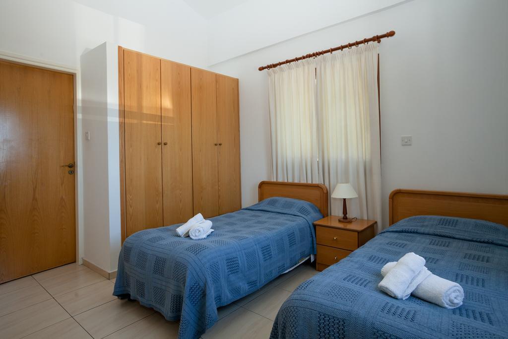Amalia Villa Polis Exterior photo